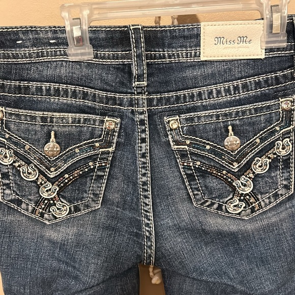 Miss Me Jeans - Picture 2 of 6
